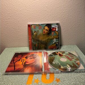 Taylor Swift The Life Of a Showgirl CD + SIGNED Photo 1 unsealed IN HAND